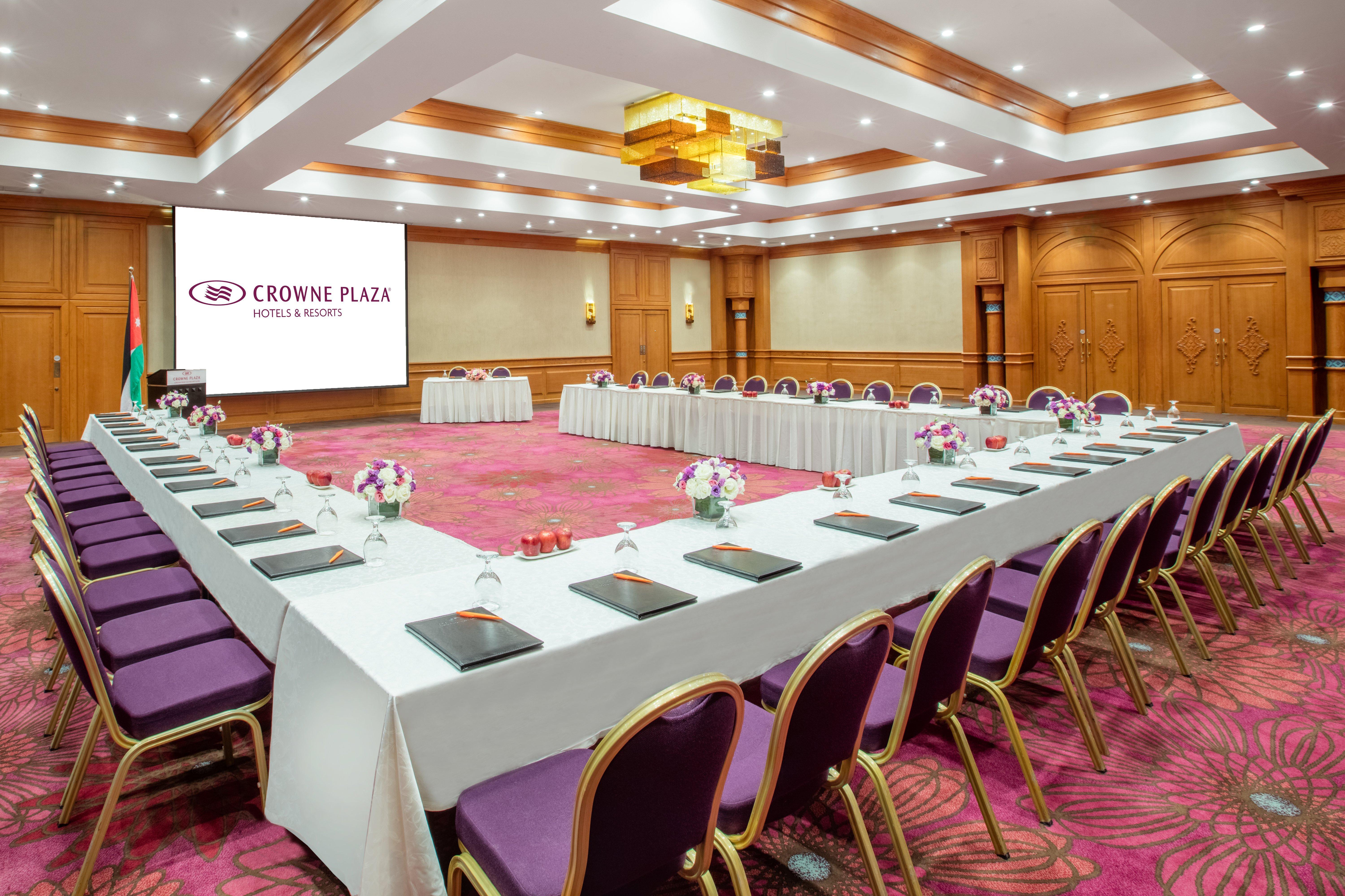 Crowne Plaza Jordan Dead Sea Resort & Spa By Ihg Sweimeh Luaran gambar The Crown Hall