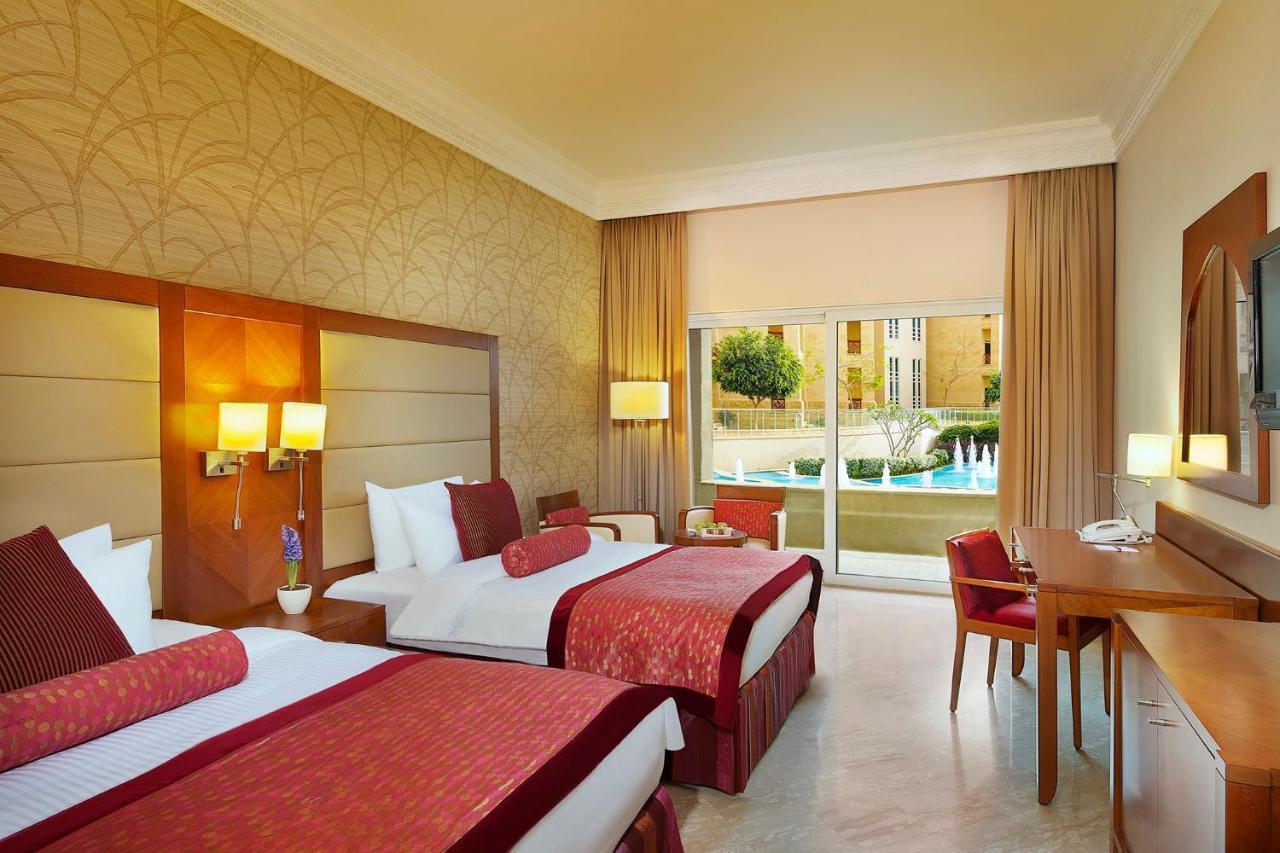 Crowne Plaza Jordan Dead Sea Resort & Spa By Ihg Sweimeh Luaran gambar A room at the Hilton Sharm El Sheikh