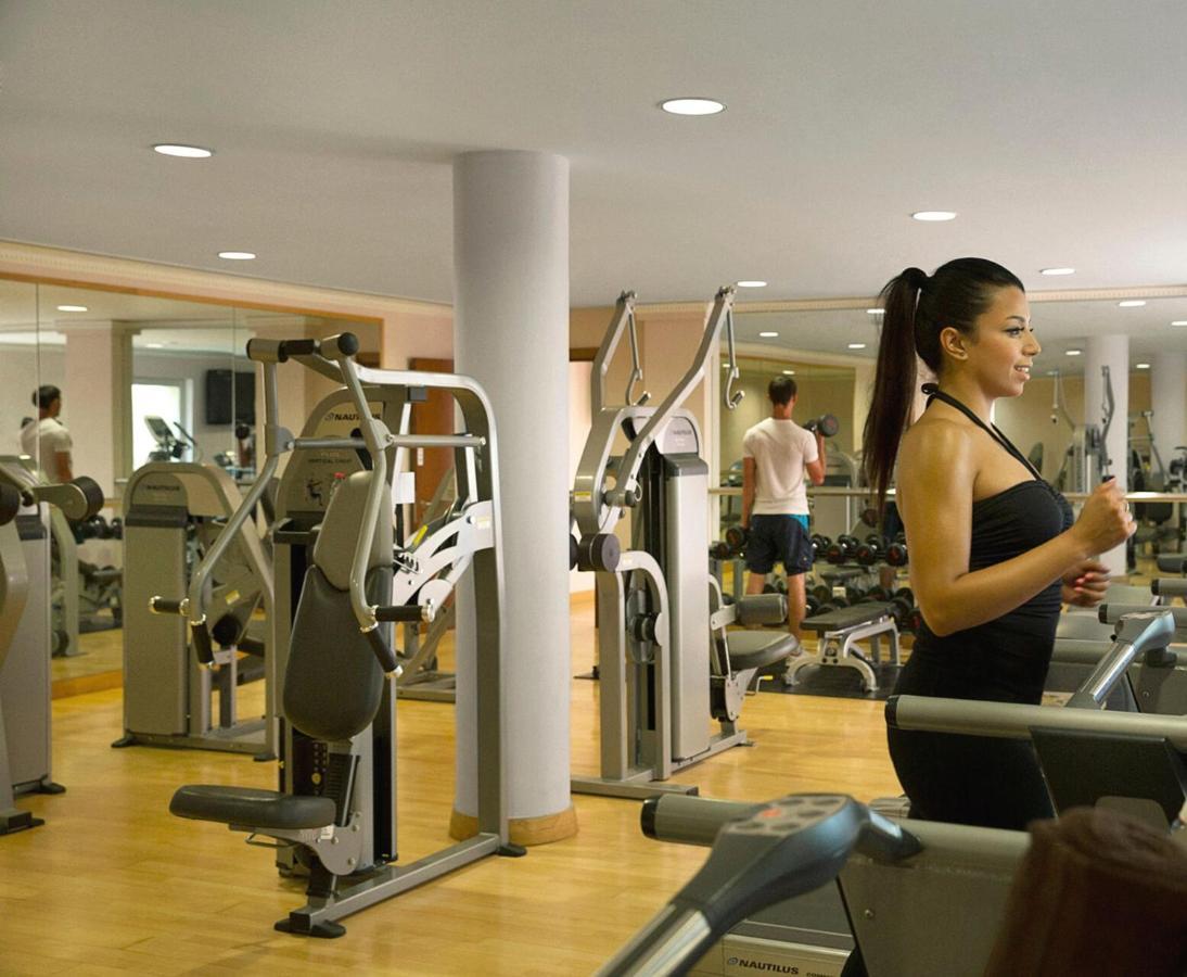 Crowne Plaza Jordan Dead Sea Resort & Spa By Ihg Sweimeh Luaran gambar A woman working out in a gym